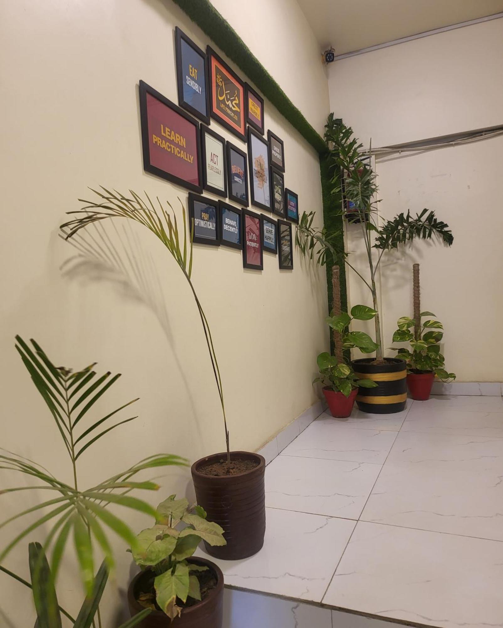 Hotel Rooms Dha Karachi Luaran gambar