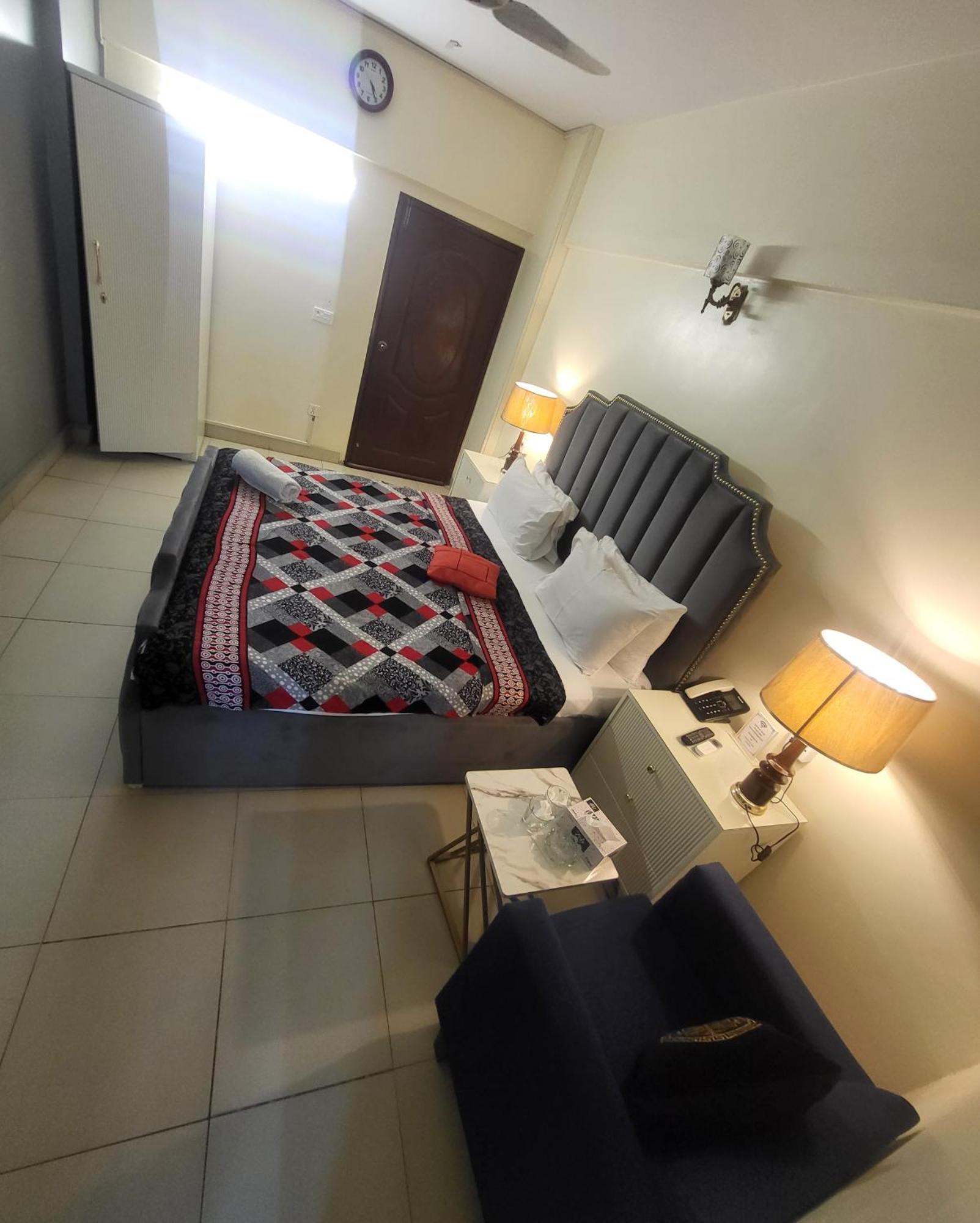 Hotel Rooms Dha Karachi Luaran gambar