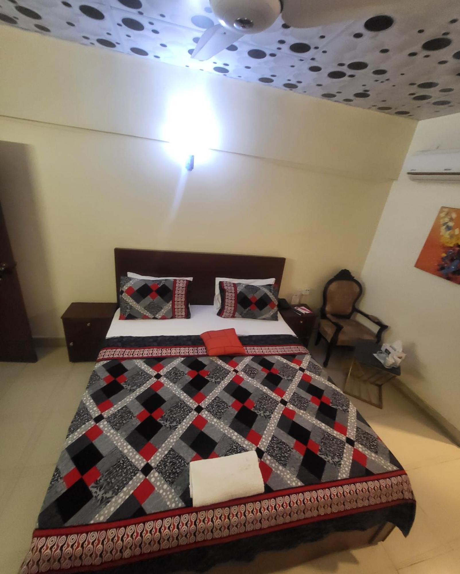 Hotel Rooms Dha Karachi Luaran gambar